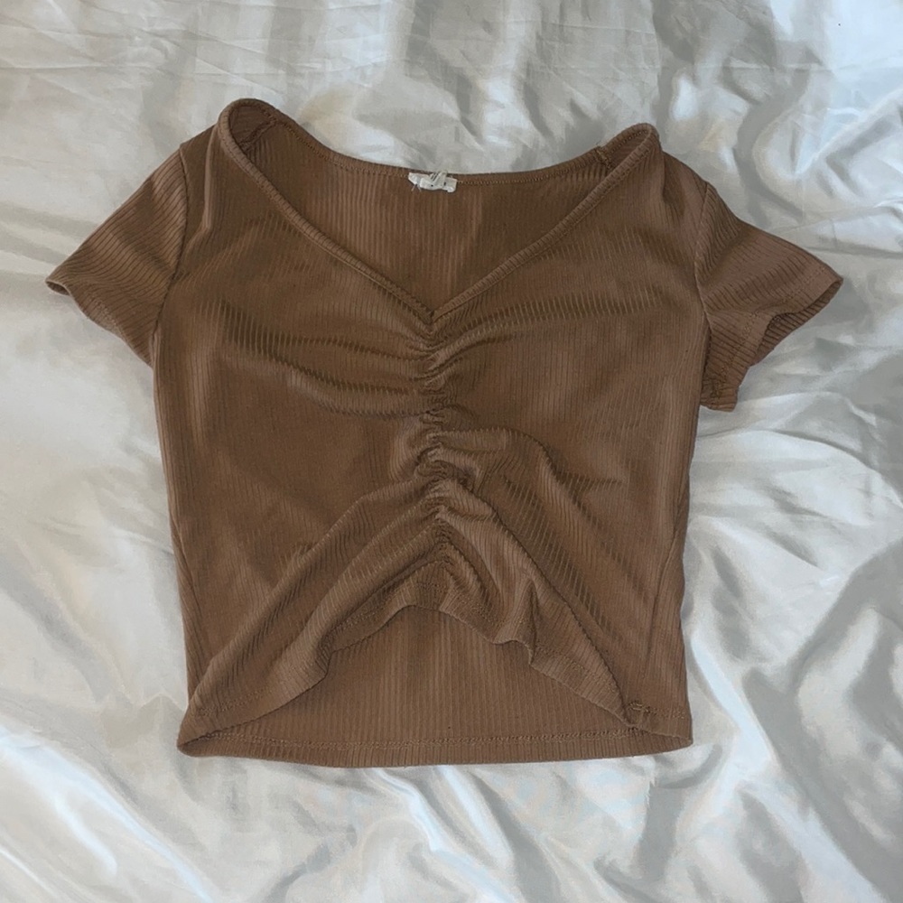 V-Neck Crop Top Tan/Brown
